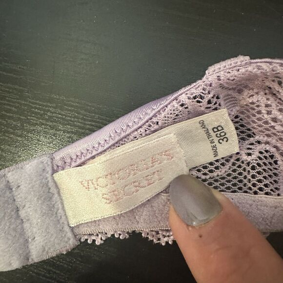 Victoria's Secret Angels Woman's Sz 36B Purple Lace Lined Demi Cup Bra - Picture 5 of 5